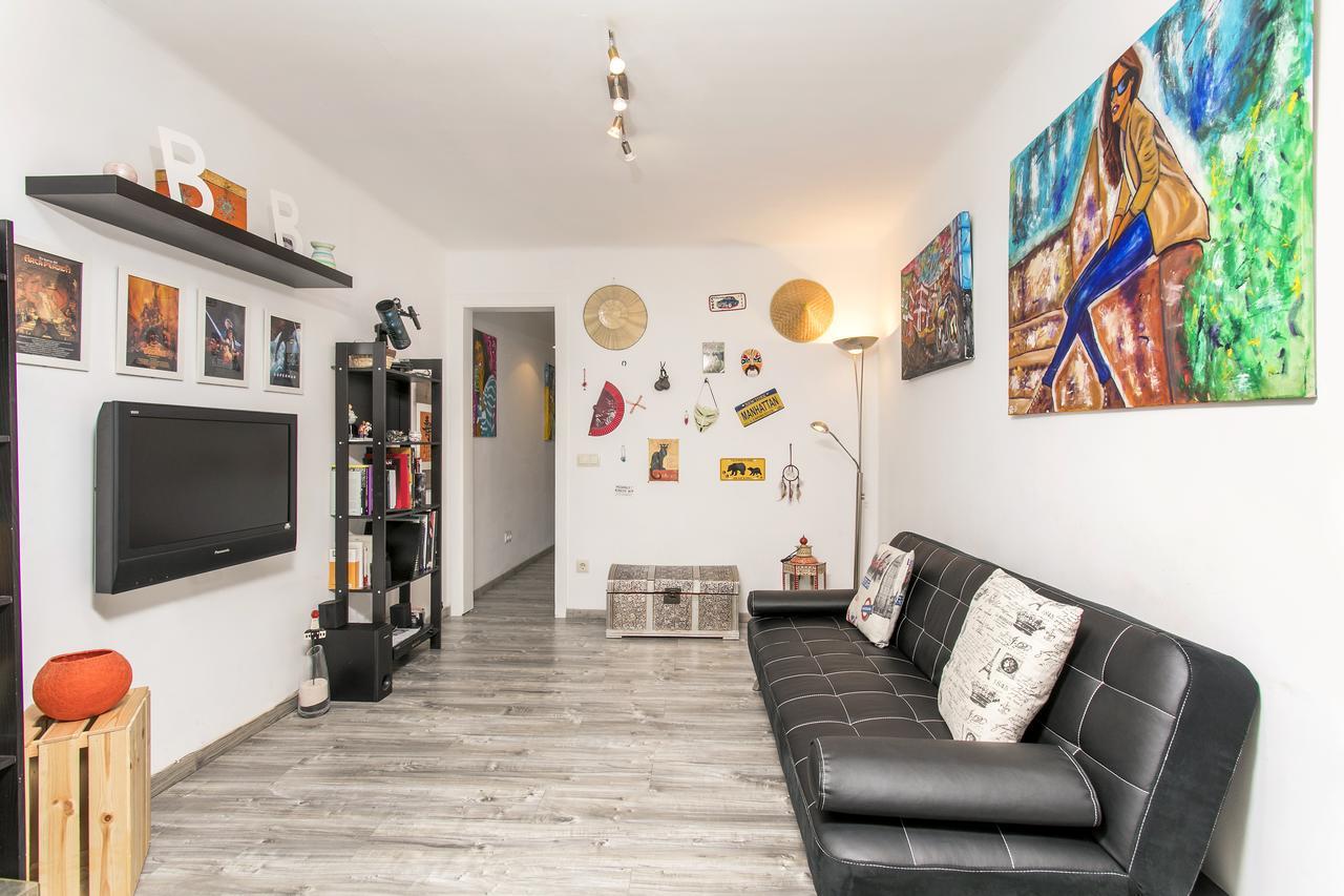Apartamento Baba L’Hospitalet de Llobregat Exterior foto