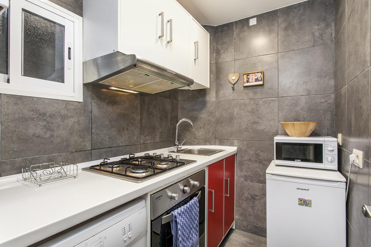 Apartamento Baba L’Hospitalet de Llobregat Exterior foto